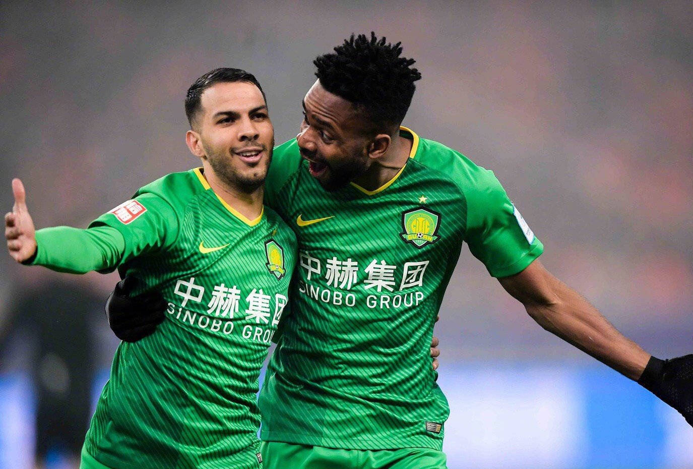 一载热爱如 一载热爱如