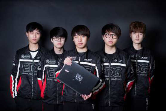 引发了球迷 引发了球迷