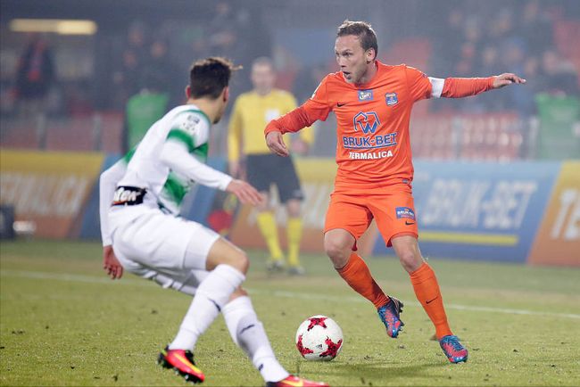 无论媒体还 无论媒体还