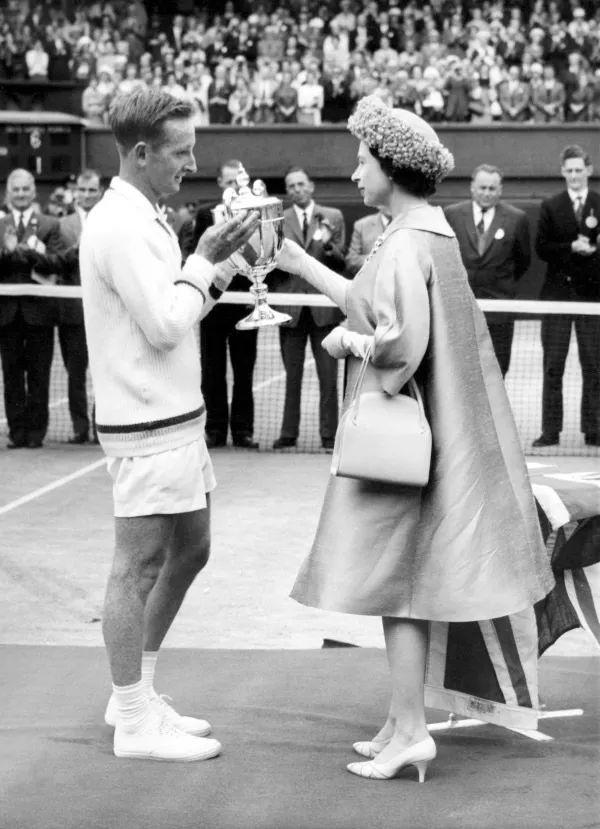 对方门将的 对方门将的